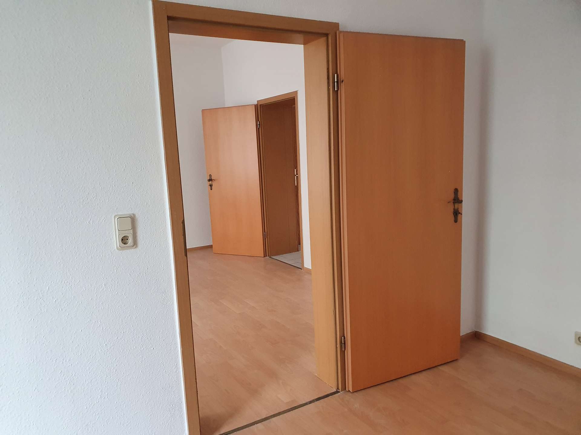 Vermietung_2-Raum-Wohnung_EGr_Rathenaustraße (11)