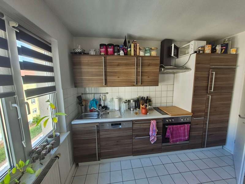 Ausblick ins Grüne - 2-Raum-Whg im DG (3. Etage) mit großem Balkon ab November frei - Carmerstraße - Foto 4